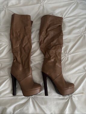 COLIN STUART - Brown High Heel Platform Knee Boots